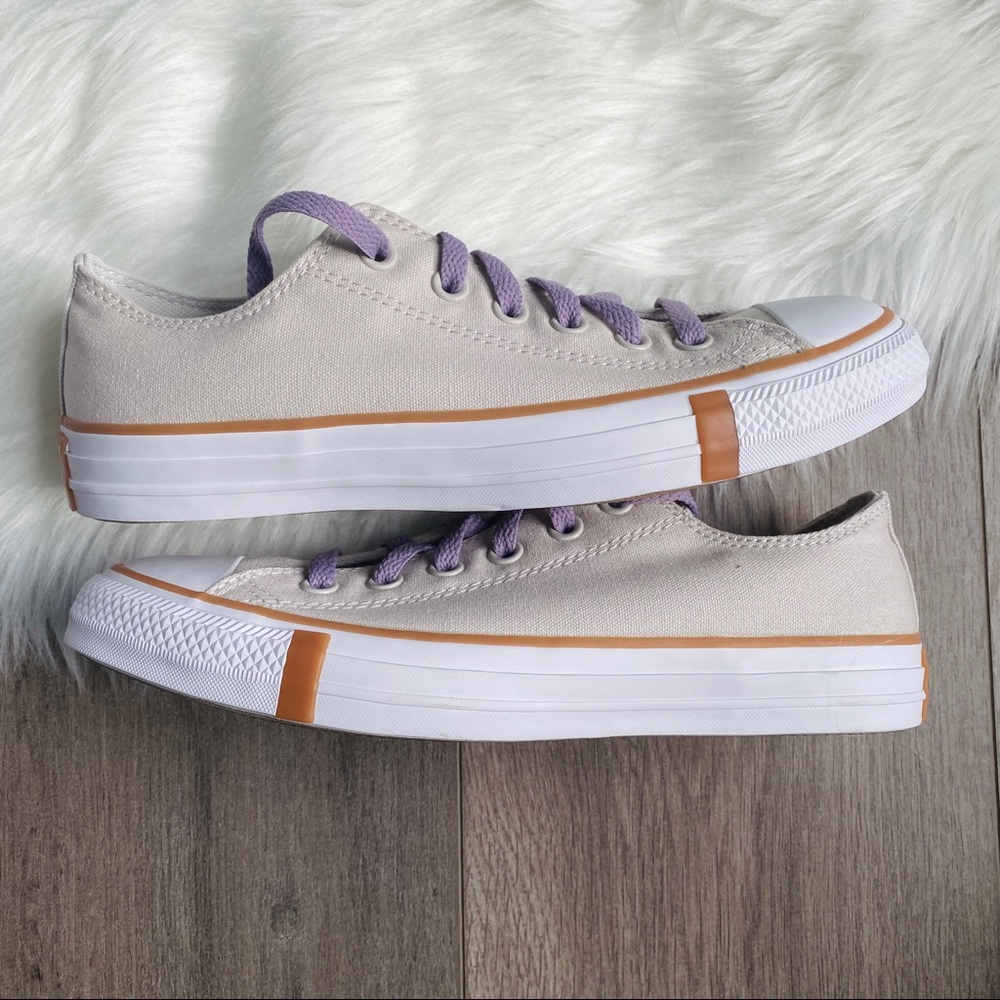 NWT Converse Chuck Taylor All Star Low Top - Picture 9 of 9